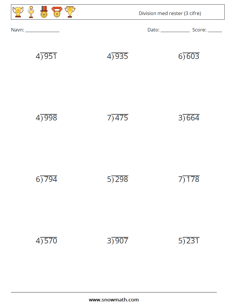 (12) Division med rester (3 cifre) Matematiske regneark 15